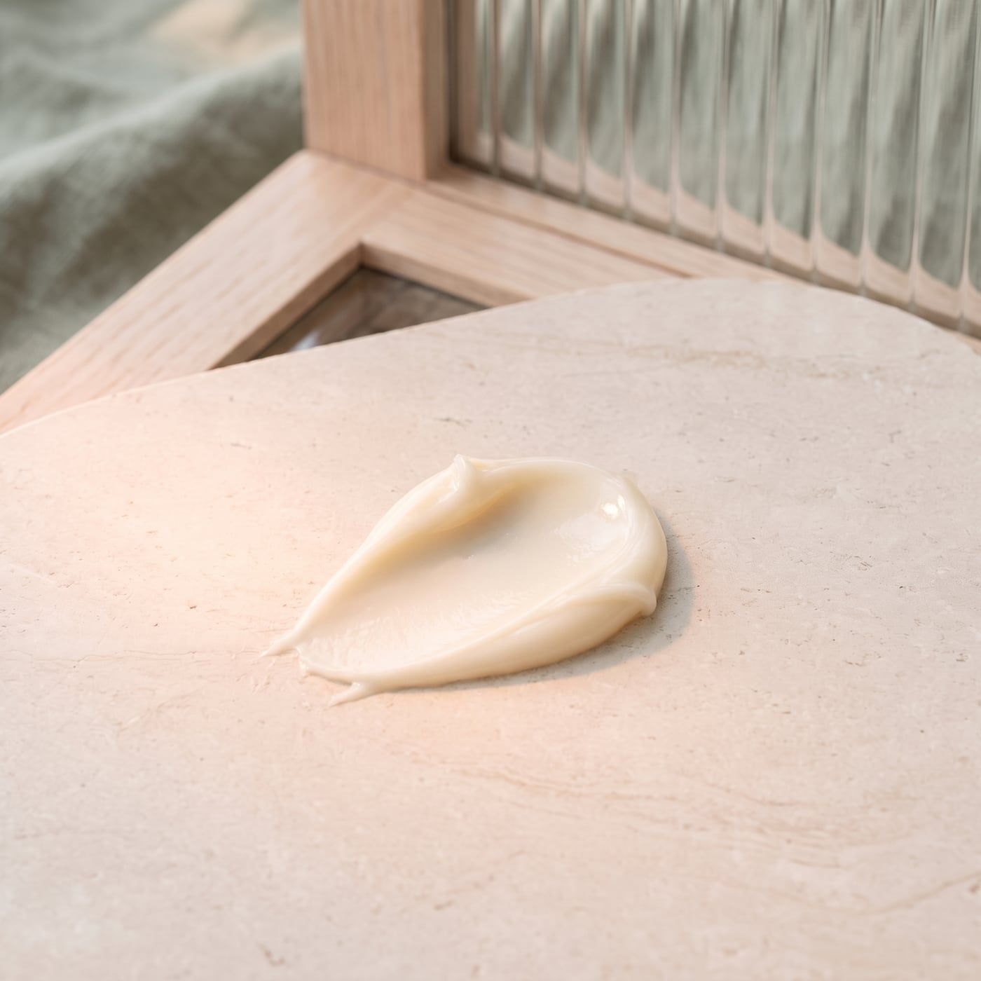 Balm: Comparison of a clear gel texture and a rich balm texture on limestone